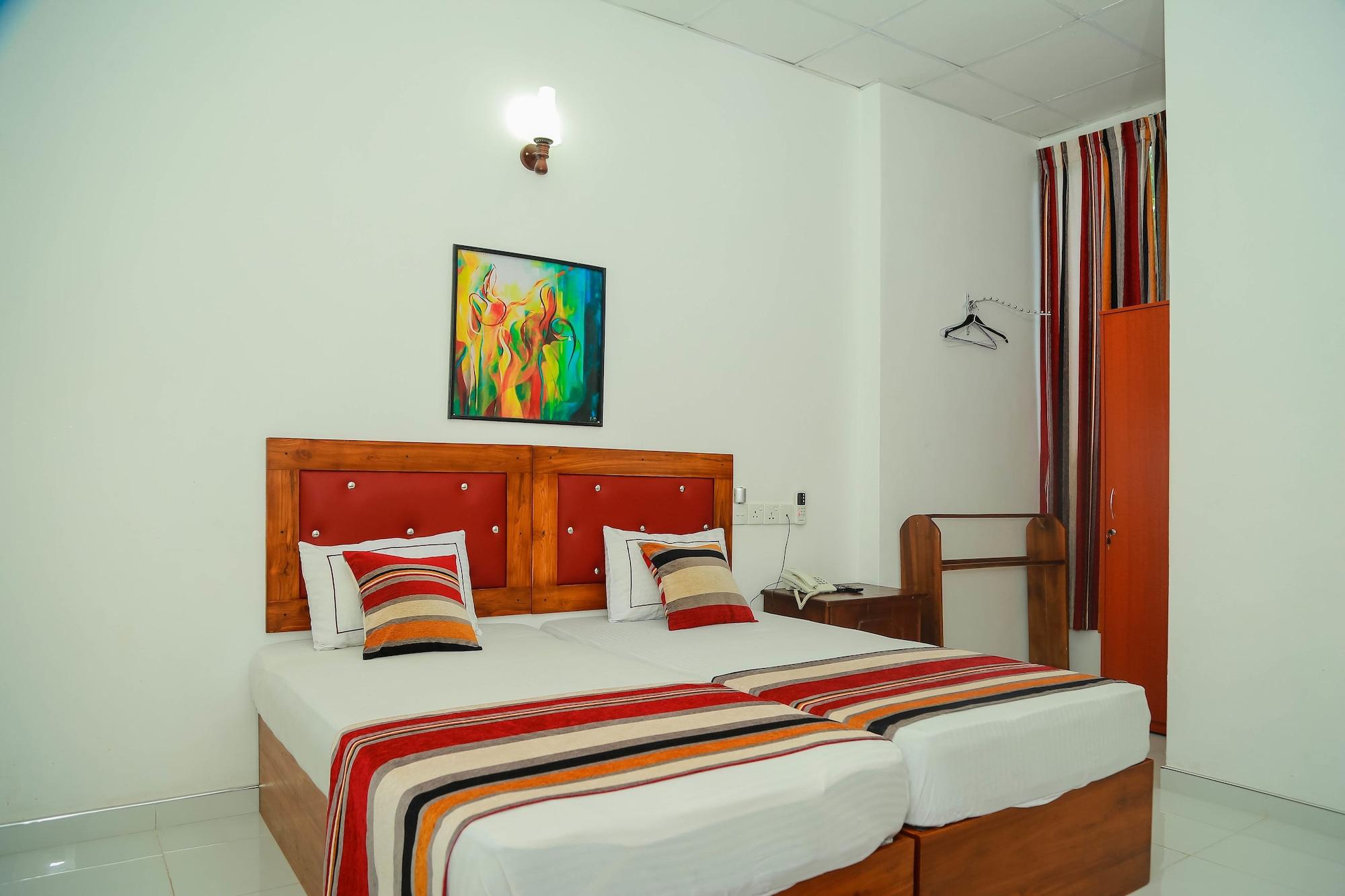 Hotel Moonstone Anuradhapura Bagian luar foto