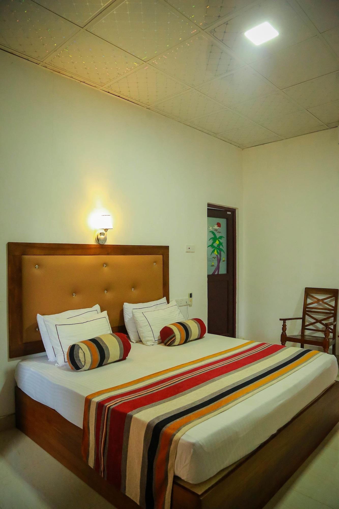 Hotel Moonstone Anuradhapura Bagian luar foto