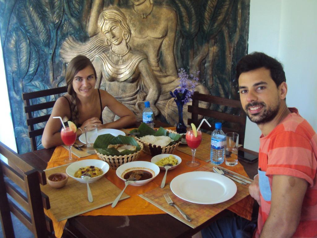 Hotel Moonstone Anuradhapura Bagian luar foto