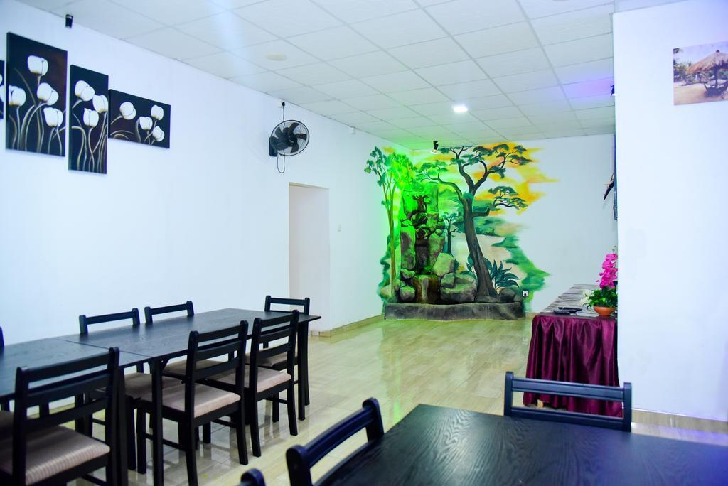 Hotel Moonstone Anuradhapura Bagian luar foto